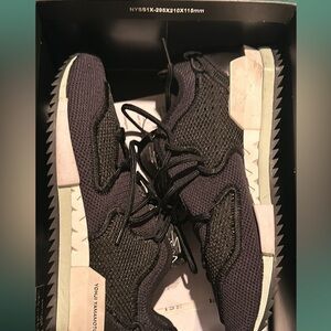 Y3 Hiragane 2 Size 9 more like 8 1/2